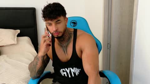 Snapshot of dylanrivera_ chatting on 10, 5, 2026 Dylan Rivera online show from 10, 5, 2026