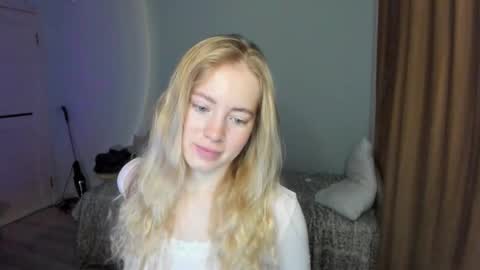 Snapshot of e___lisa chatting on 3, 2, 2026 fansly - yourbestbaby online show from 3, 2, 2026