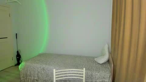 Snapshot of e___lisa chatting on 14, 2, 2026 fansly - yourbestbaby online show from 14, 2, 2026