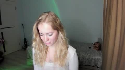 Snapshot of e___lisa chatting on 28, 2, 2026 fansly - yourbestbaby online show from 28, 2, 2026