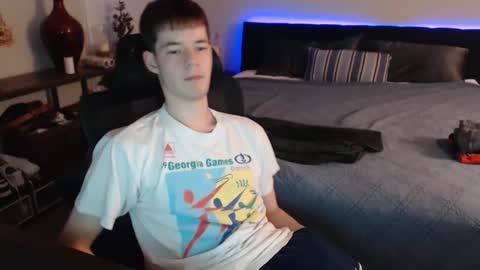 Snapshot of ealexk chatting on 8, 3, 2026 Alex online show from 8, 3, 2026