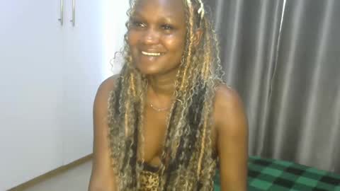 east_queen online show from 16, 1, 2025