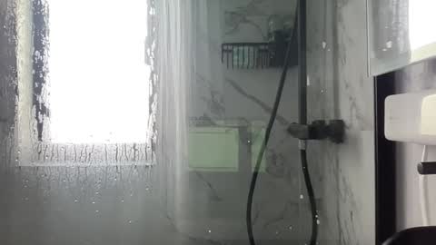 Nadia Ferreira  online show from 30, 12, 2024