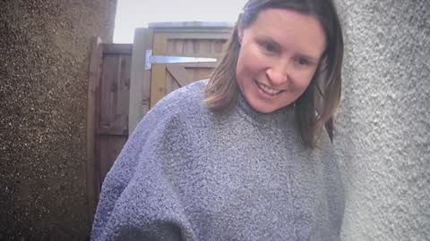 Nadia Ferreira  online show from 9, 2, 2026