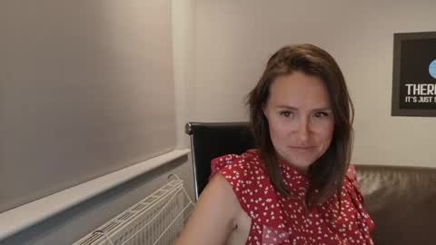 Nadia Ferreira  online show from 2, 6, 2026