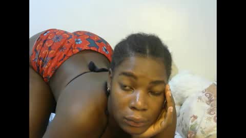 Snapshot of ebbonydream chatting on 25, 5, 2026 ebbonydream online show from 25, 5, 2026
