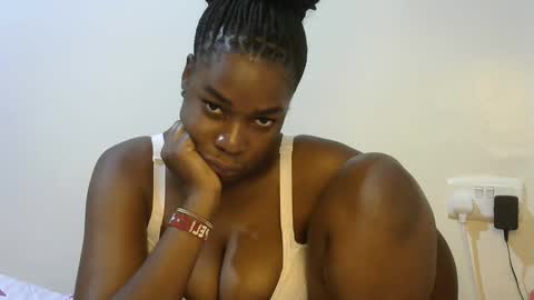 Snapshot of ebbonydream chatting on 28, 5, 2026 ebbonydream online show from 28, 5, 2026