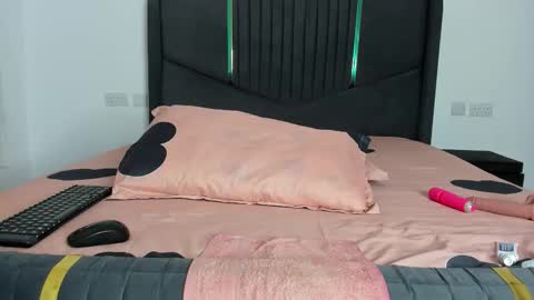 Angelina online show from 18, 2, 2026