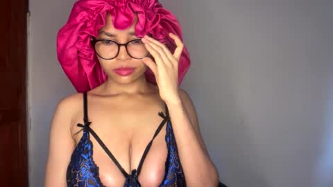 Snapshot of ebony_badgurl chatting on 4, 8, 2026 Ebony badgurl online show from 4, 8, 2026