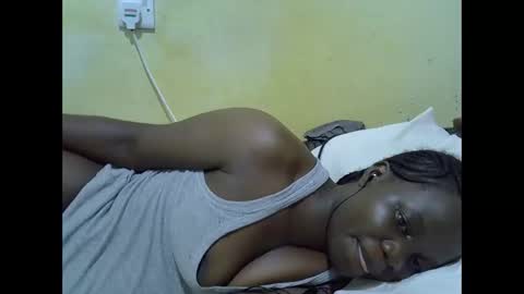 Snapshot of ebony_cutiee chatting on 26, 5, 2026 ebony_cutiee online show from 26, 5, 2026