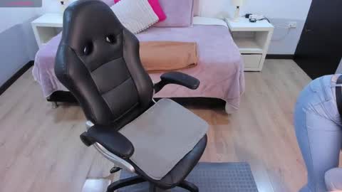 ebony_fantasy2 online show from 21, 10, 2025