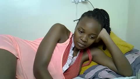 Snapshot of ebony_j chatting on 19, 5, 2026 ebony_j online show from 19, 5, 2026