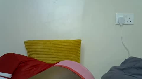 Snapshot of ebony_j chatting on 19, 5, 2026 ebony_j online show from 19, 5, 2026