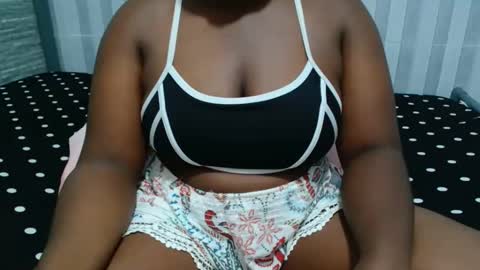 Snapshot of ebony_sabrina chatting on 2, 3, 2026 Sabrina online show from 2, 3, 2026