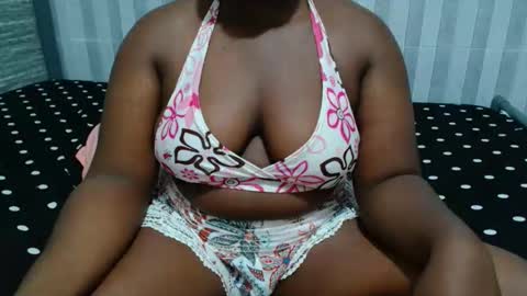 Snapshot of ebony_sabrina chatting on 3, 3, 2026 Sabrina online show from 3, 3, 2026