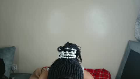 ebony_sluttt online show from 30, 10, 2025