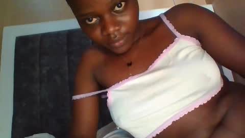 Snapshot of ebony_tasha chatting on 13, 1, 2026 tasha online show from 13, 1, 2026