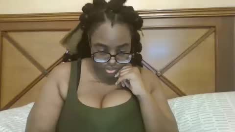 Snapshot of ebonybigtitqueen0 chatting on 13, 1, 2026 ebonybigtitqueen0 online show from 13, 1, 2026