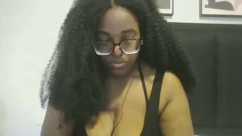 Snapshot of ebonybigtitqueen0 chatting on 4, 4, 2026 ebonybigtitqueen0 online show from 4, 4, 2026