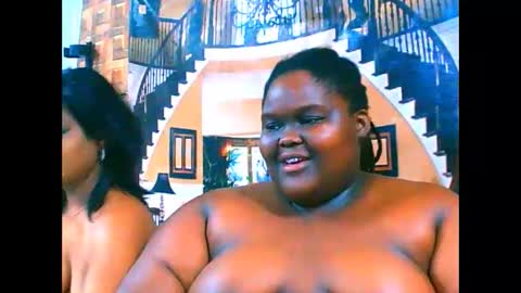 ebonyhotbuns4u2luv online show from 11, 1, 2026