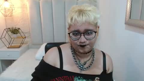 Snapshot of echypyon_tk chatting on 23, 5, 2026 Echypyon tk online show from 23, 5, 2026