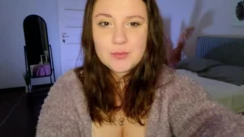 Snapshot of edalyn_af chatting on 27, 9, 2025 online show from 27, 9, 2025