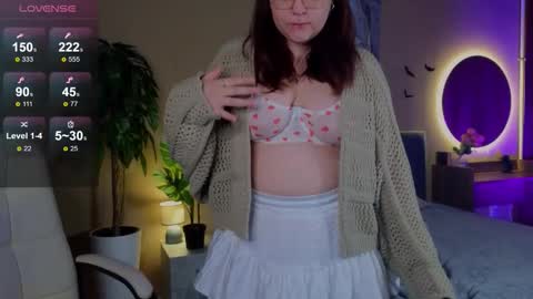 Snapshot of edalyn_af chatting on 18, 11, 2025 online show from 18, 11, 2025