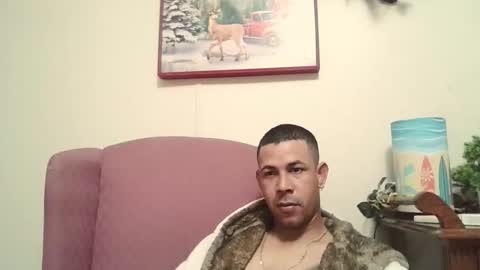 eddgarzay08 online show from 17, 4, 2026