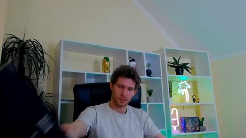 eddie_baker online show from 12, 5, 2026