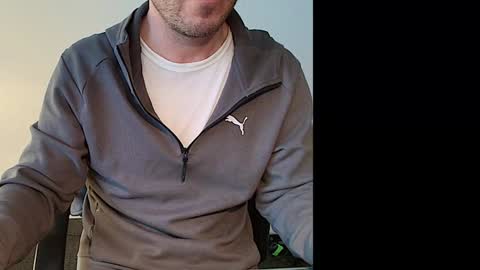 Snapshot of edginghandjober chatting on 18, 1, 2025 Edginghandjober online show from 18, 1, 2025