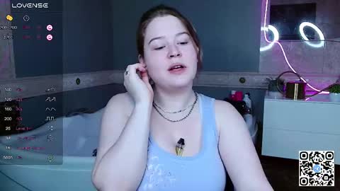 Snapshot of ednaadamse chatting on 10, 5, 2026 ednaadamse online show from 10, 5, 2026