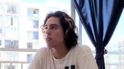 Snapshot of edward_51 chatting on 8, 7, 2026 Edward online show from 8, 7, 2026