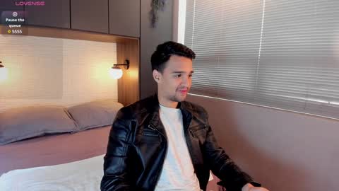 Eduardo online show from 12, 1, 2025