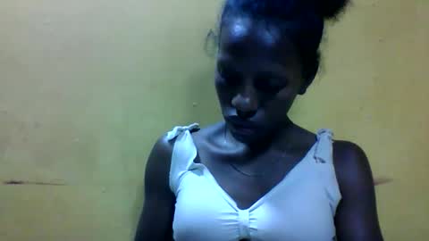 Snapshot of edwige770943 chatting on 20, 4, 2026 edwige770943 online show from 20, 4, 2026