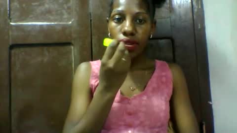 Snapshot of edwige770943 chatting on 5, 5, 2026 edwige770943 online show from 5, 5, 2026