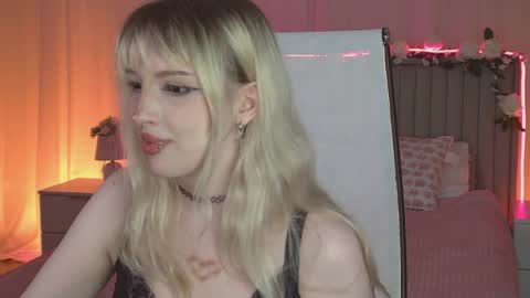 Snapshot of eevamarie chatting on 30, 3, 2026 EVA NON NUDE online show from 30, 3, 2026