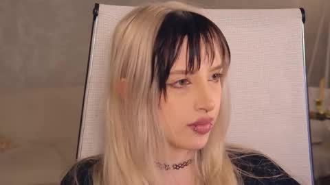 Snapshot of eevamarie chatting on 1, 6, 2026 EVA NON NUDE online show from 1, 6, 2026