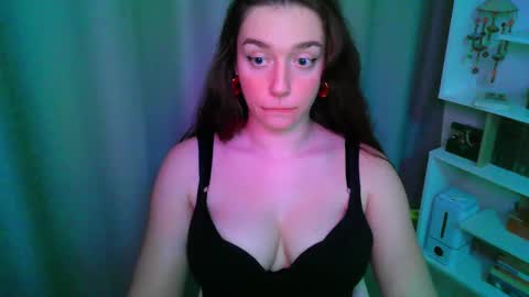 effie_balconii online show from 5, 10, 2025