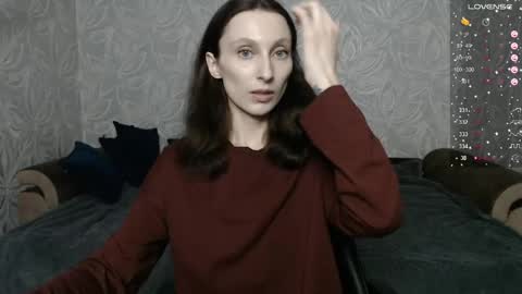 Snapshot of effy_gray chatting on 8, 6, 2026 Anna online show from 8, 6, 2026