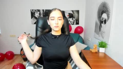 Snapshot of effy_royse chatting on 16, 2, 2026 Effy Royse online show from 16, 2, 2026