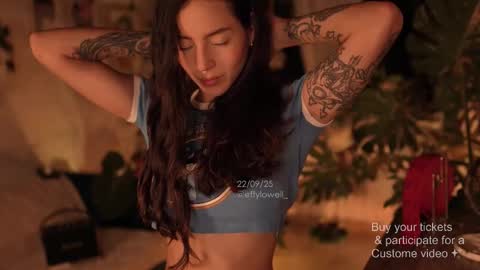 Effy online show from 23, 9, 2025