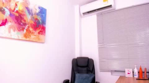 Snapshot of eileen_tanihara chatting on 20, 2, 2026 eileenn tanihara online show from 20, 2, 2026