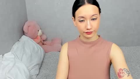 eileenmoores online show from 25, 2, 2026