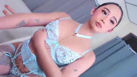 Snapshot of eilleh_loure chatting on 21, 12, 2025 Eilleh online show from 21, 12, 2025