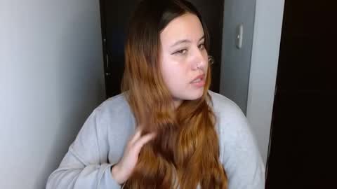 EIMY   MODEL INDEPENDENT online show from 28, 2, 2025