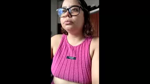 eimy_saenzz online show from 12, 4, 2026