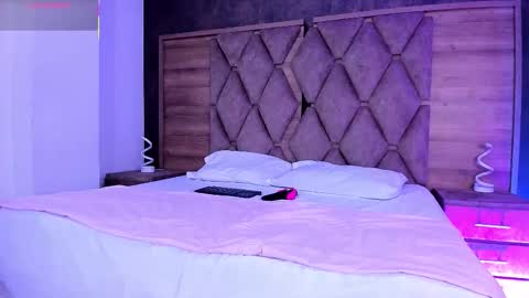 Snapshot of eimyandmaxi chatting on 17, 12, 2025 YG COUPLE online show from 17, 12, 2025