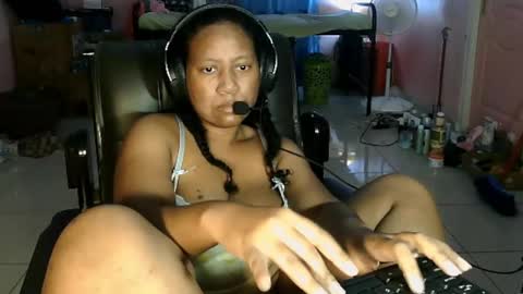 Snapshot of eirondra_valeen chatting on 5, 2, 2026 Eirondra Valeen online show from 5, 2, 2026