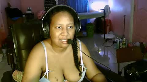 Snapshot of eirondra_valeen chatting on 16, 2, 2026 Eirondra Valeen online show from 16, 2, 2026