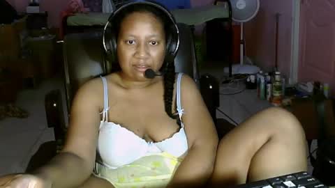 Snapshot of eirondra_valeen chatting on 27, 2, 2026 Eirondra Valeen online show from 27, 2, 2026